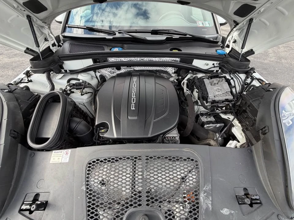 2020 Porsche Macan - Image 18 of 18