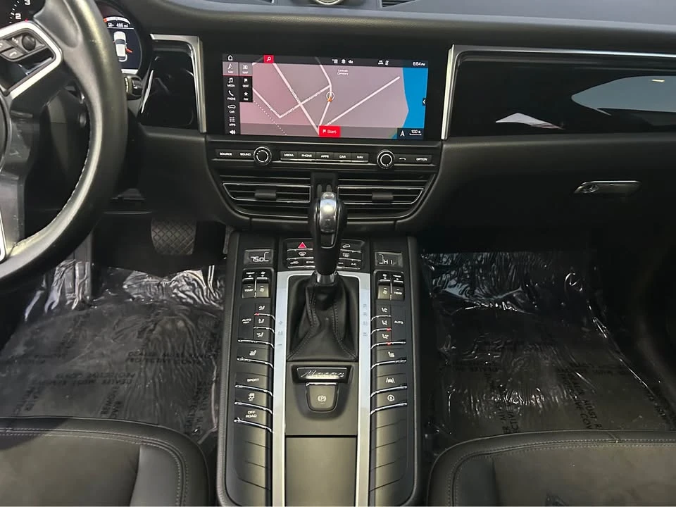 2020 Porsche Macan - Image 6 of 19