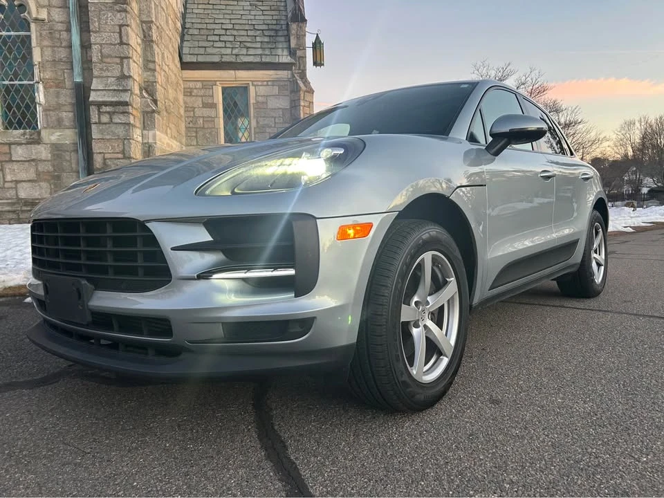 2020 Porsche Macan - Image 15 of 19