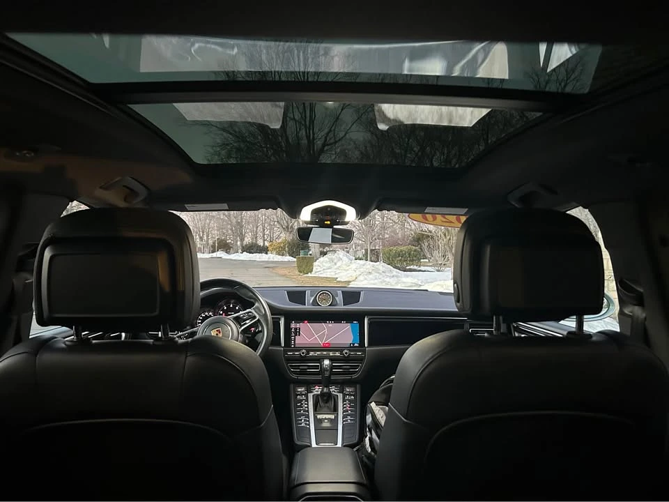 2020 Porsche Macan - Image 11 of 19