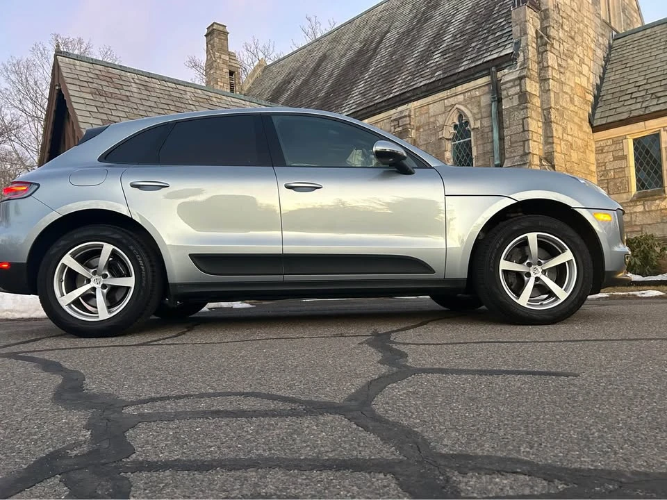 2020 Porsche Macan - Image 3 of 19