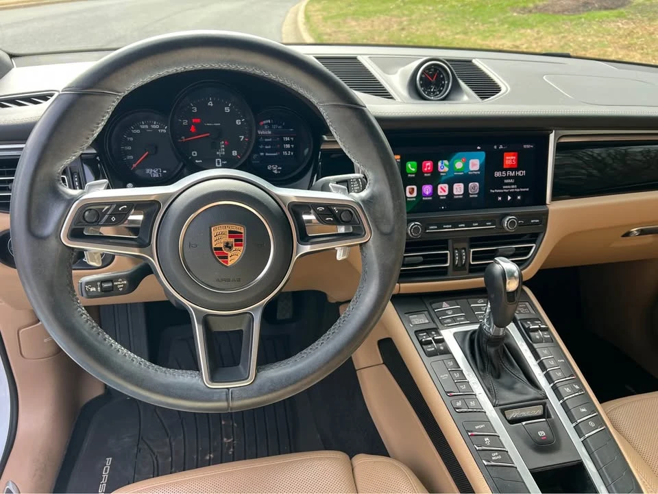 2020 Porsche Macan - Image 8 of 20