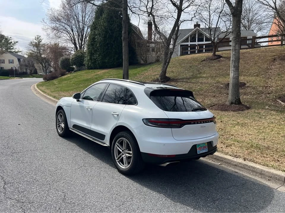 2020 Porsche Macan - Image 3 of 20