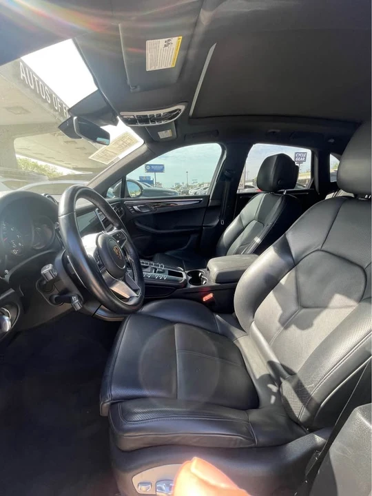 2020 Porsche Macan - Image 9 of 14