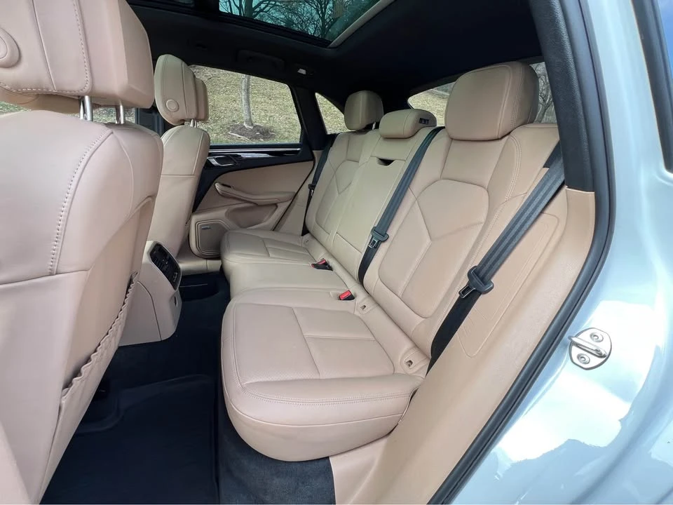 2020 Porsche Macan - Image 13 of 20