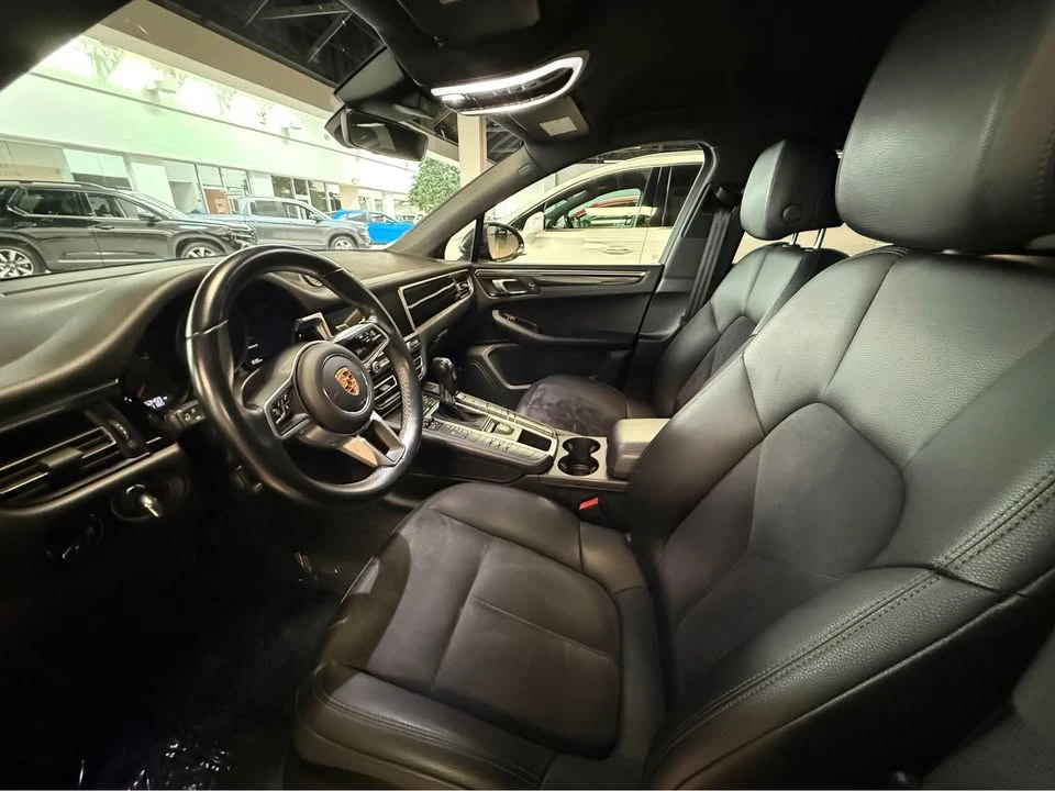 2020 Porsche Macan - Image 8 of 14