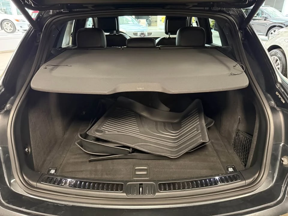 2020 Porsche Macan - Image 13 of 14