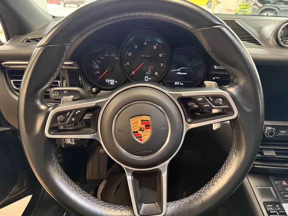 2020 Porsche Macan - Image 12 of 14