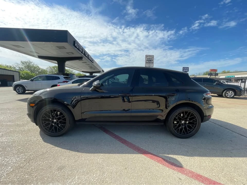 2020 Porsche Macan - Image 8 of 14