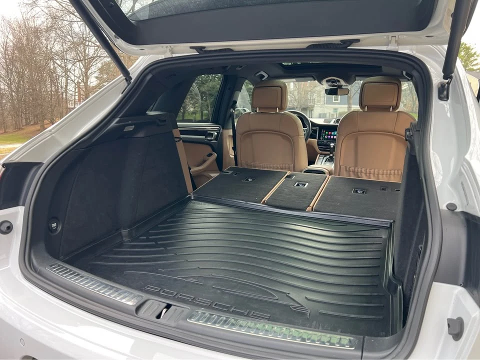 2020 Porsche Macan - Image 16 of 20