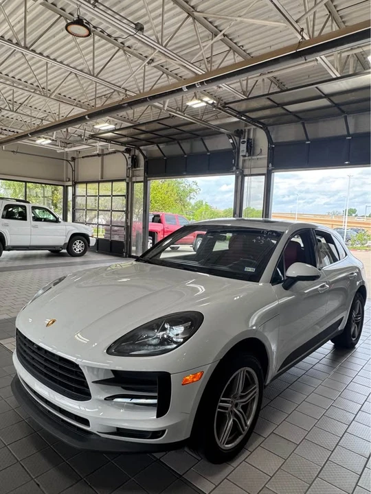 2020 Porsche Macan - Image 2 of 4
