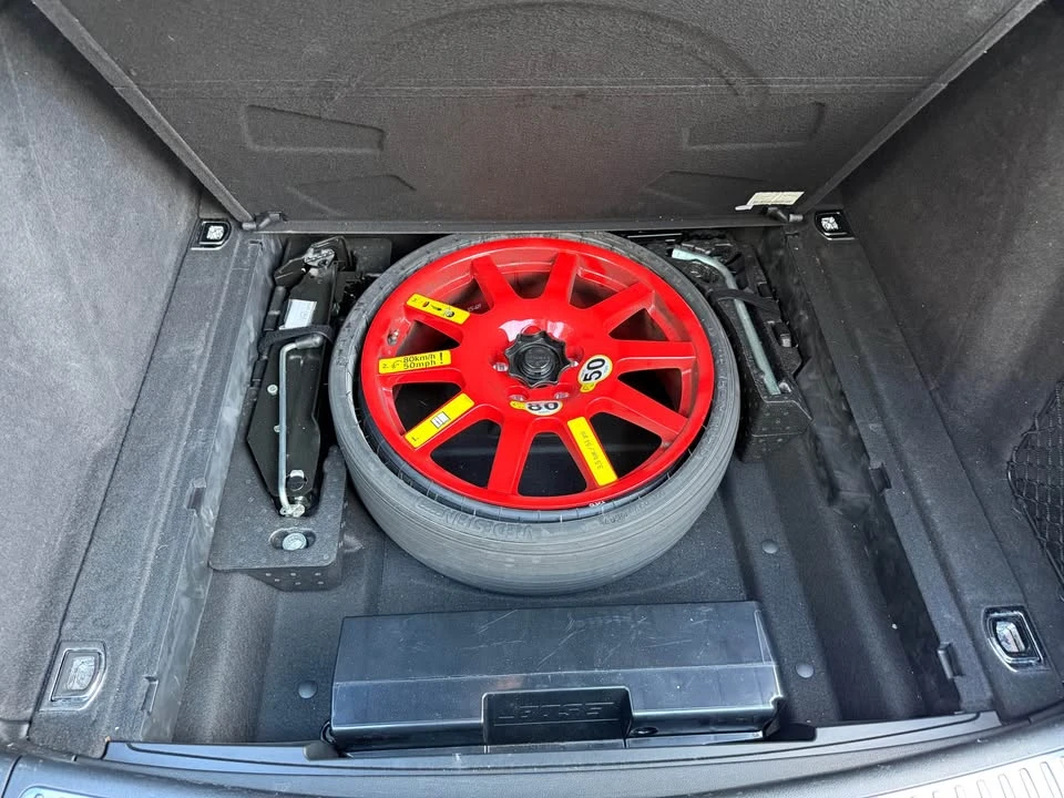 2020 Porsche Macan - Image 14 of 20