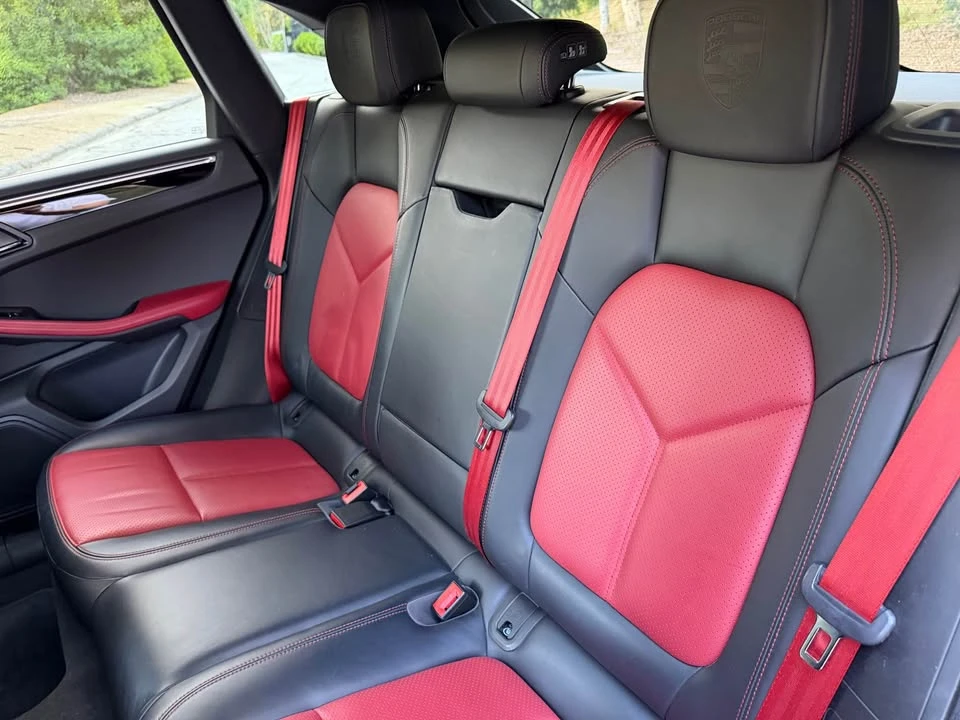 2020 Porsche Macan - Image 11 of 20