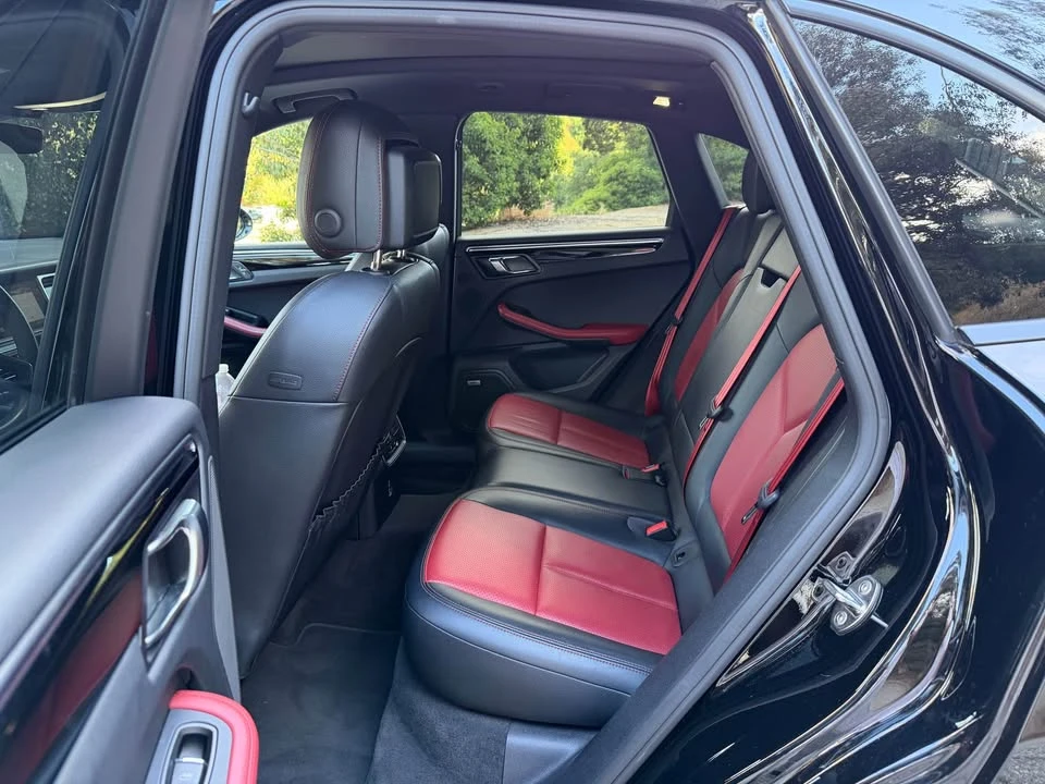 2020 Porsche Macan - Image 9 of 20