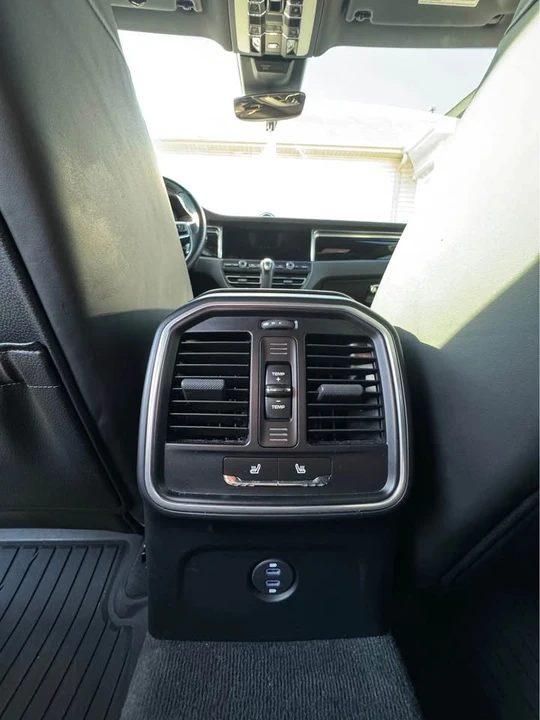 2020 Porsche Macan - Image 8 of 16