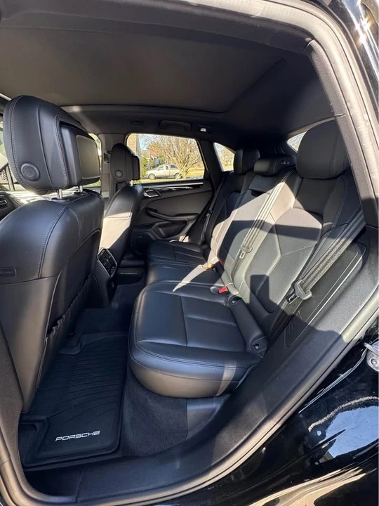 2020 Porsche Macan - Image 5 of 16