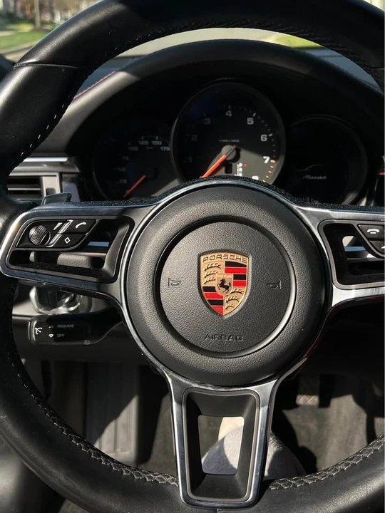 2020 Porsche Macan - Image 12 of 18