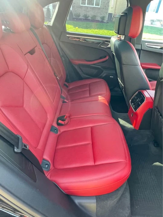 2020 Porsche Macan - Image 11 of 18