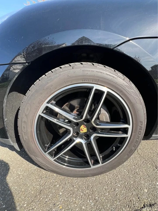 2020 Porsche Macan - Image 8 of 18
