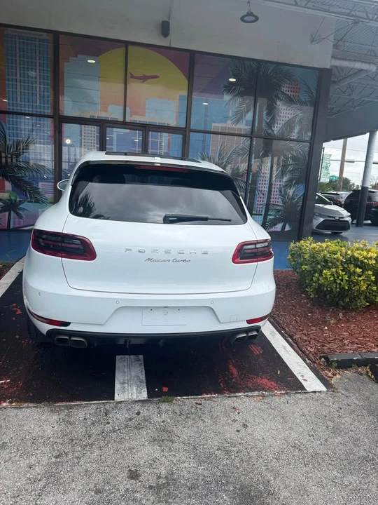 2020 Porsche Macan Turbo - Image 4 of 6