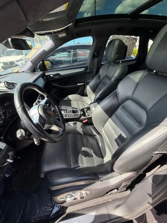 2020 Porsche Macan Turbo - Image 7 of 11