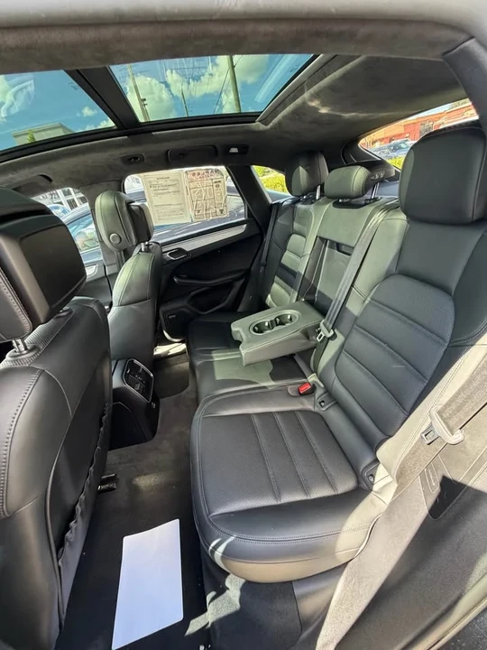 2020 Porsche Macan Turbo - Image 9 of 11