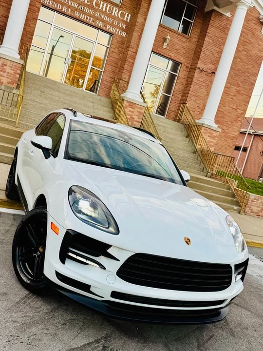 2020 Porsche Macan Turbo - Image 2 of 20