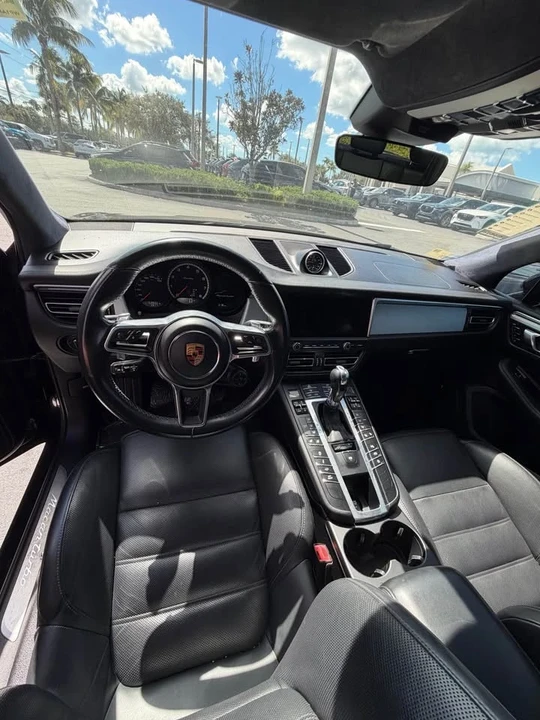 2020 Porsche Macan Turbo - Image 8 of 11
