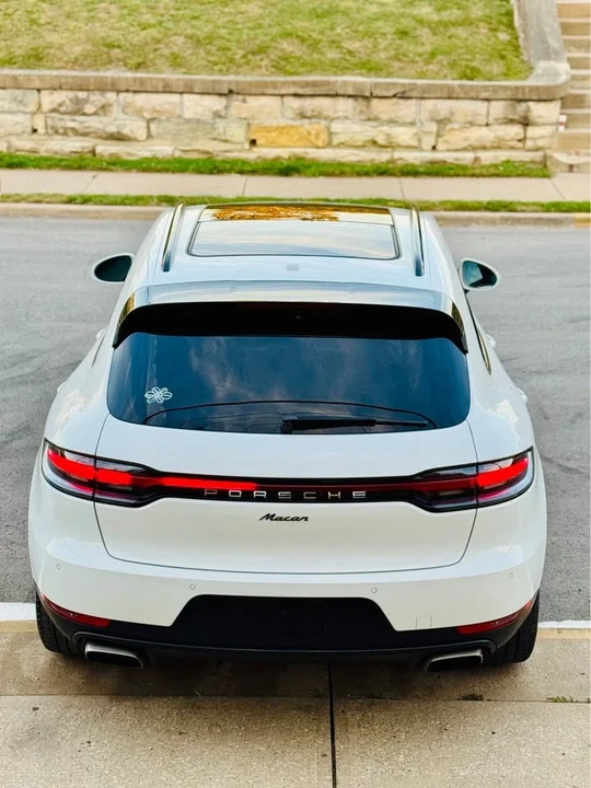 2020 Porsche Macan Turbo - Image 7 of 20