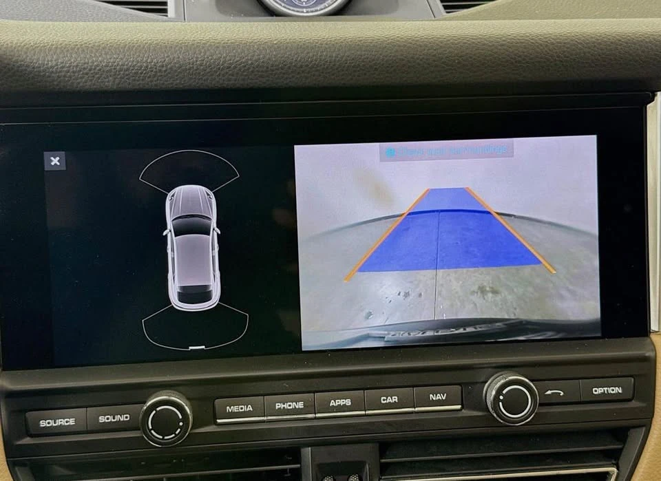2020 Porsche Macan Turbo - Image 7 of 10