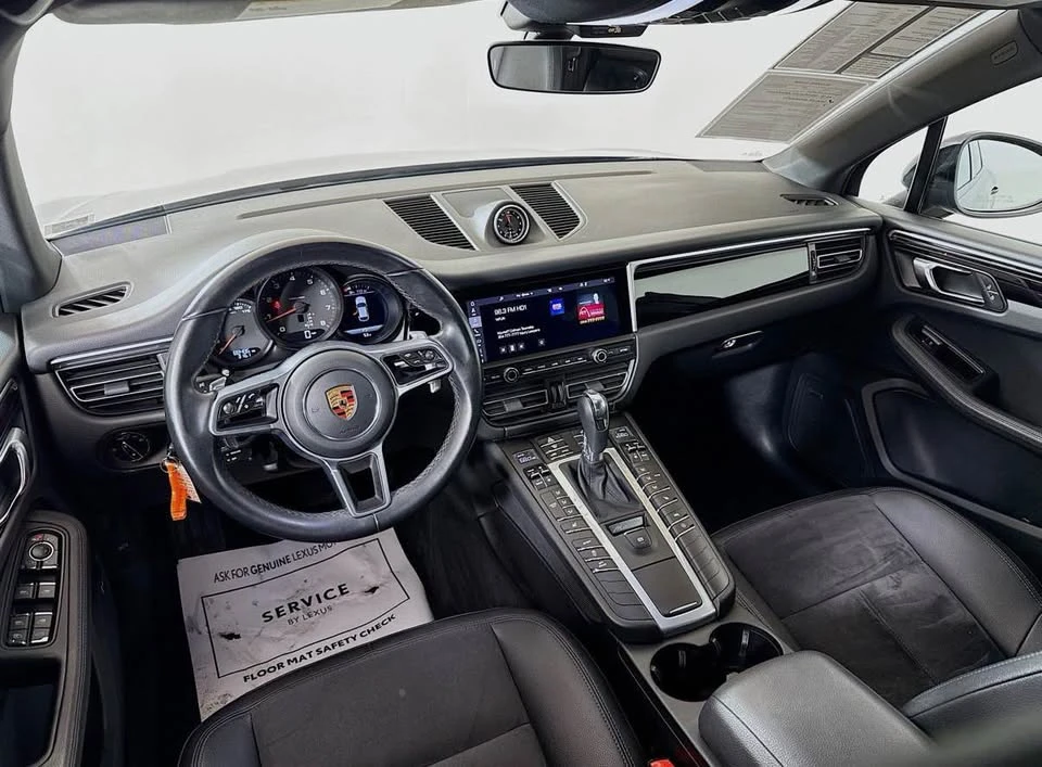 2020 Porsche Macan Turbo - Image 6 of 11