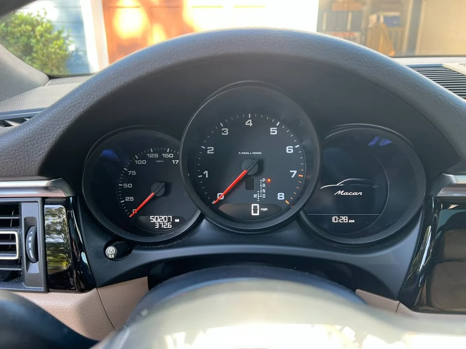 2020 Porsche Macan - Image 10 of 20
