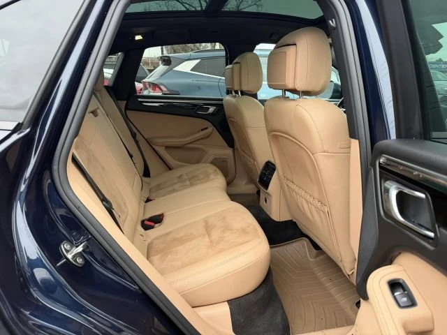 2020 Porsche Macan - Image 8 of 20