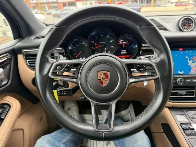 2020 Porsche Macan - Image 13 of 20