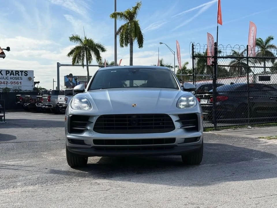 2020 Porsche Macan - Image 2 of 20