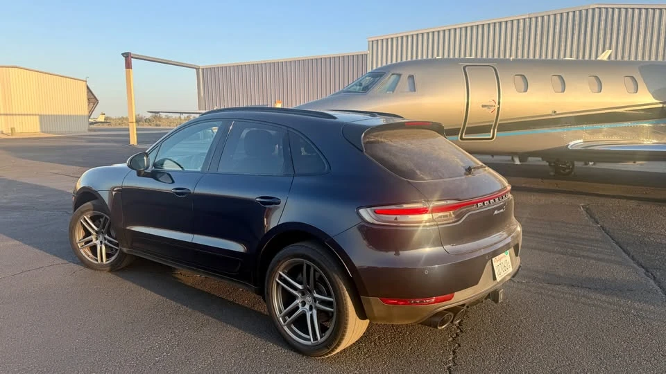 2020 Porsche Macan - Image 18 of 20