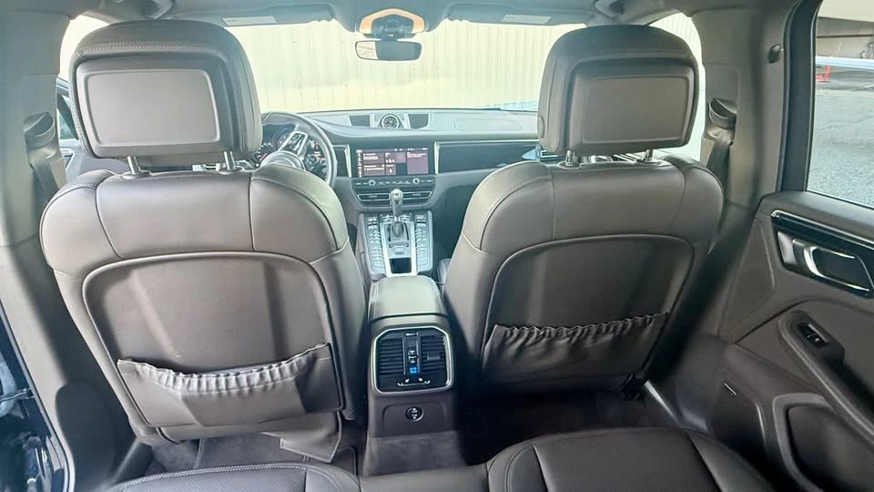 2020 Porsche Macan - Image 12 of 20