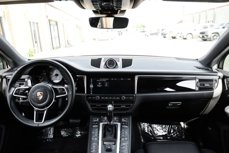 2020 Porsche Macan - Image 13 of 20
