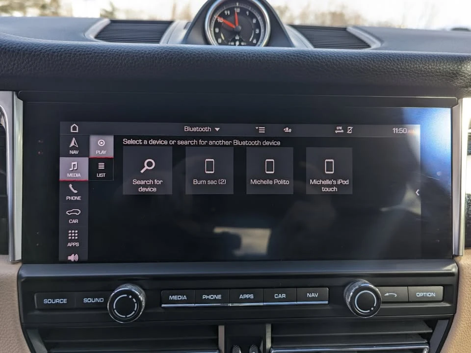 2020 Porsche Macan - Image 12 of 17