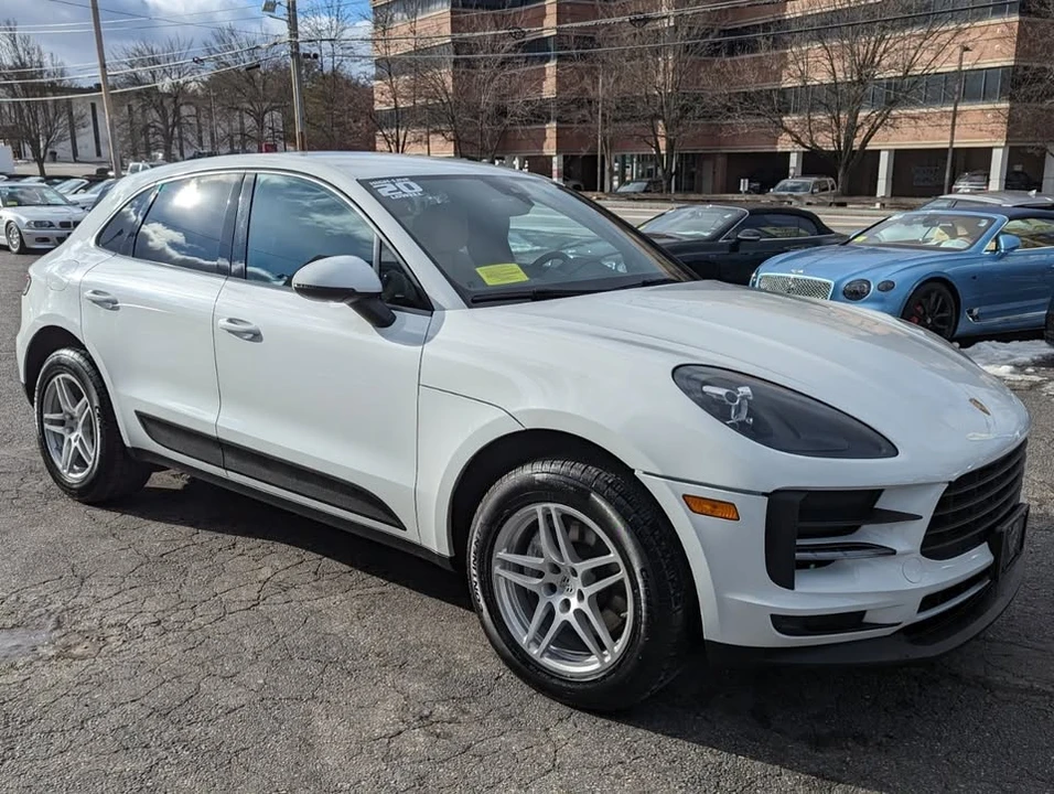 2020 Porsche Macan - Image 2 of 17