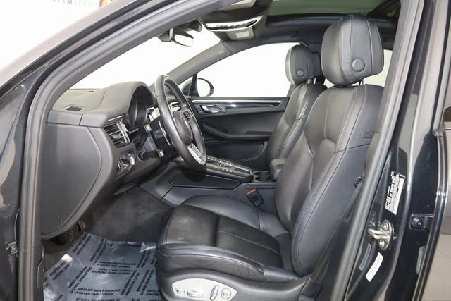 2020 Porsche Macan - Image 10 of 20