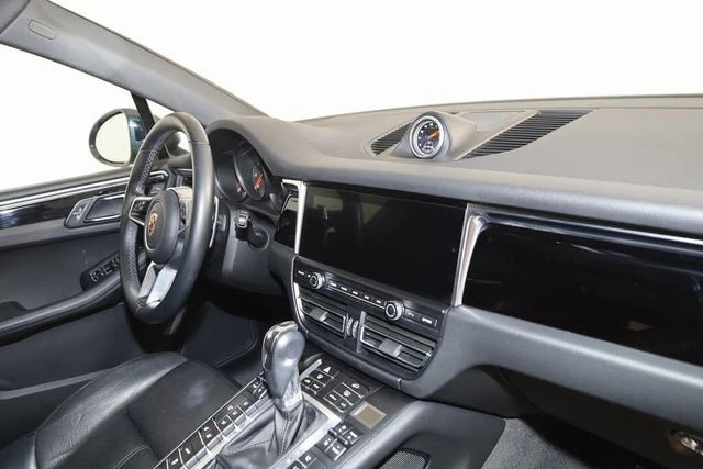 2020 Porsche Macan - Image 14 of 20