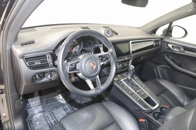 2020 Porsche Macan - Image 13 of 20