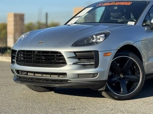 2020 Porsche Macan - Image 2 of 19