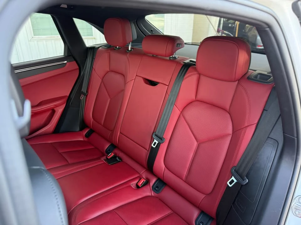 2020 Porsche Macan - Image 13 of 20