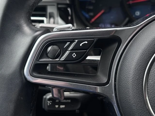 2020 Porsche Macan - Image 15 of 19