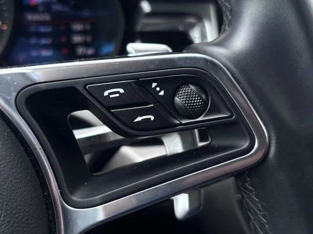 2020 Porsche Macan - Image 16 of 19