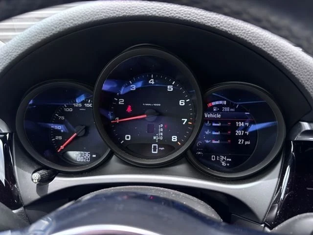 2020 Porsche Macan - Image 14 of 19