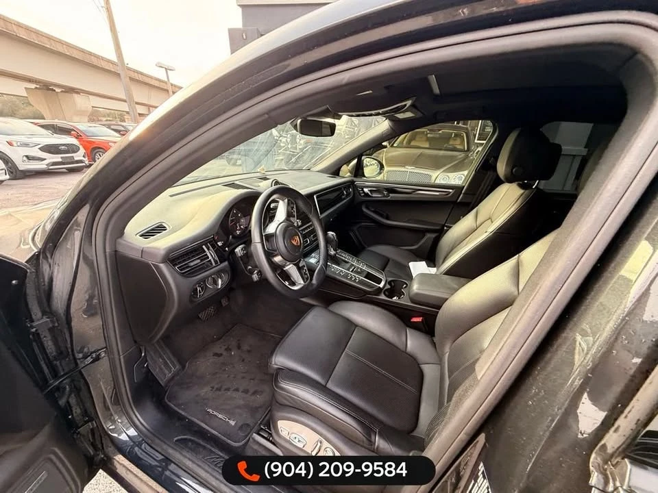2020 Porsche Macan - Image 10 of 17
