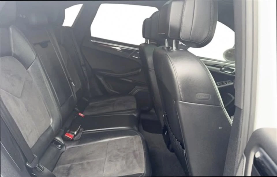 2020 Porsche Macan - Image 14 of 16